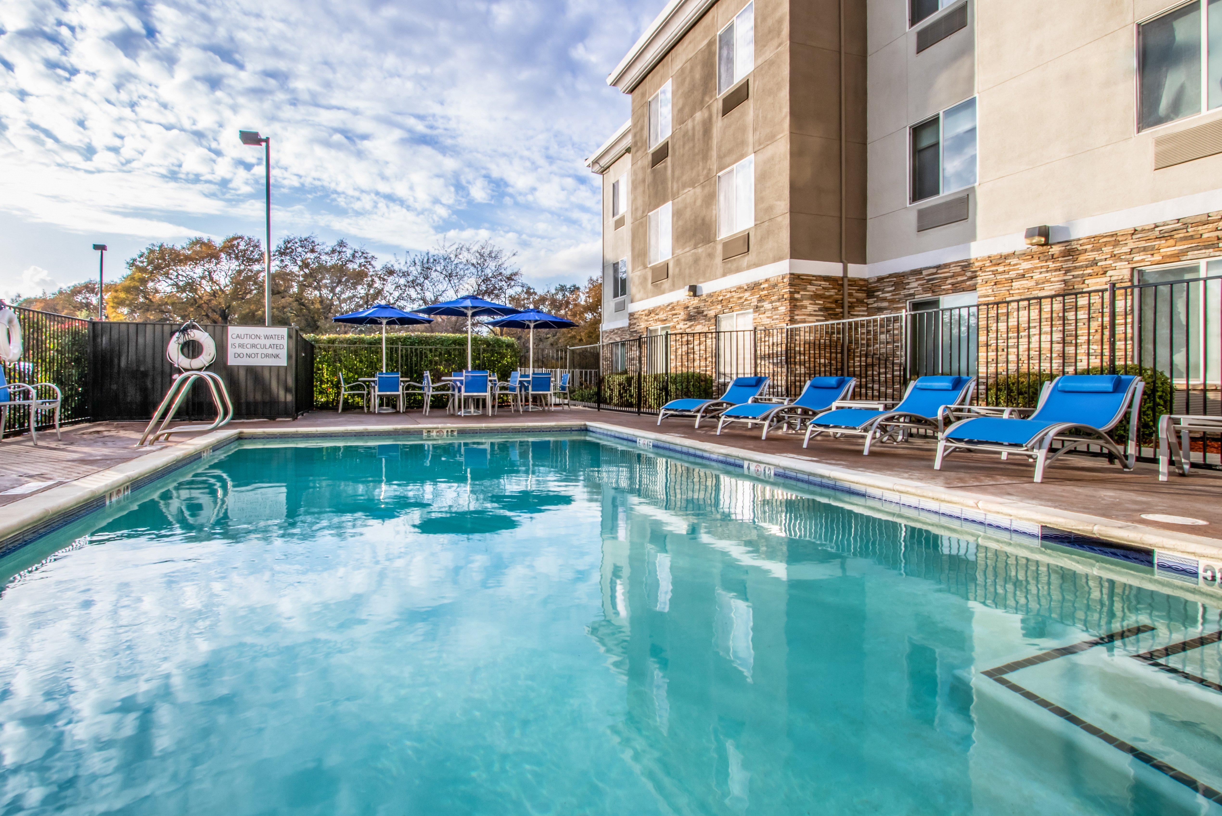 Holiday Inn Express Hotel & Suites Roseville - Galleria Area By Ihg Exteriör bild